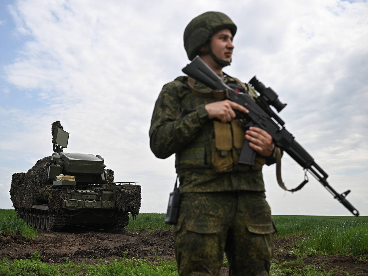 Стало известно о сотнях летящих на Россию дронах ВСУ