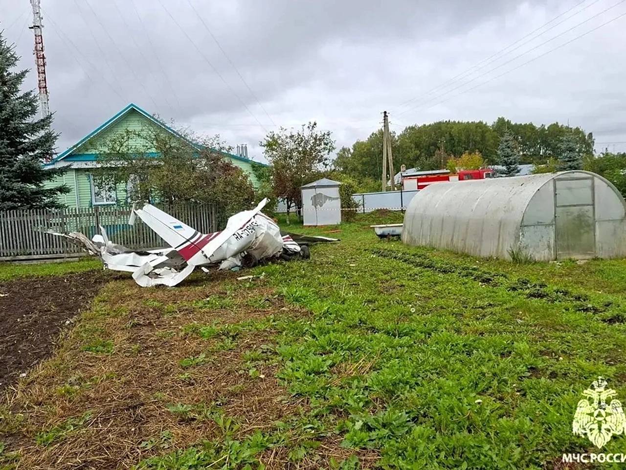 Пилотом упавшего в огород жилого дома самолета оказался помощник замглавы Казани