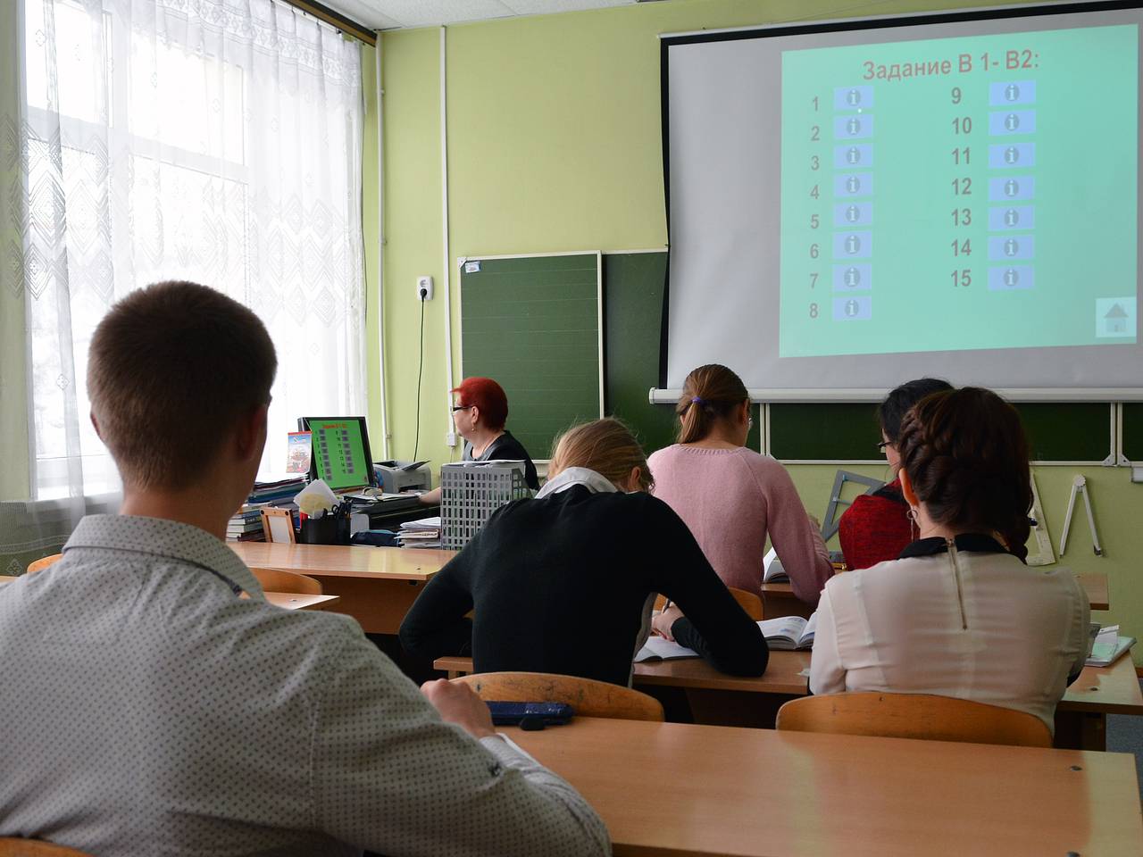 В России увеличат минимальную нагрузку на старшеклассников