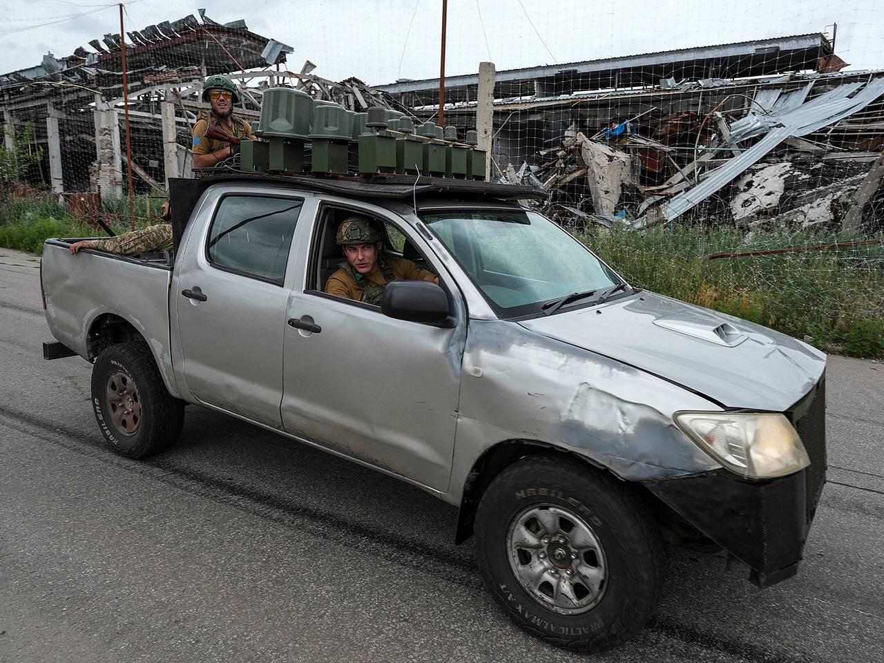 ВСУ пытались забросить новые группы военных в окружение в Харьковской области