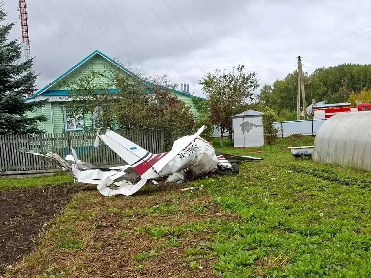 За штурвалом упавшего в огород в Татарстане самолета находился курсант