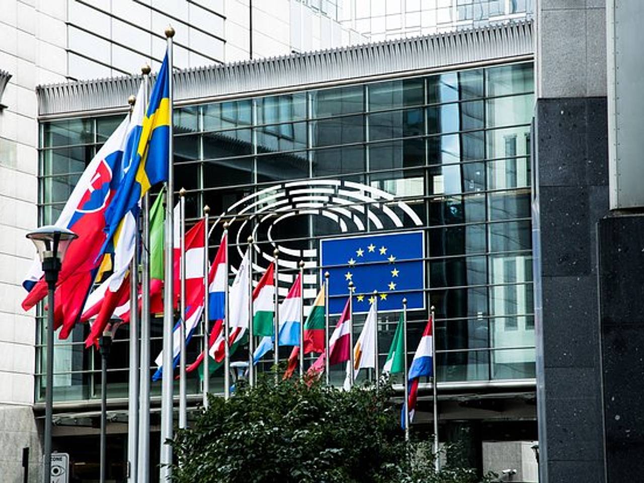 Стало известно о передаче 8 млрд евро Украине от замороженных активов РФ