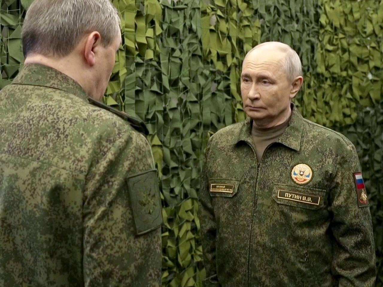 Путин поговорил с находящимися в зоне СВО военными