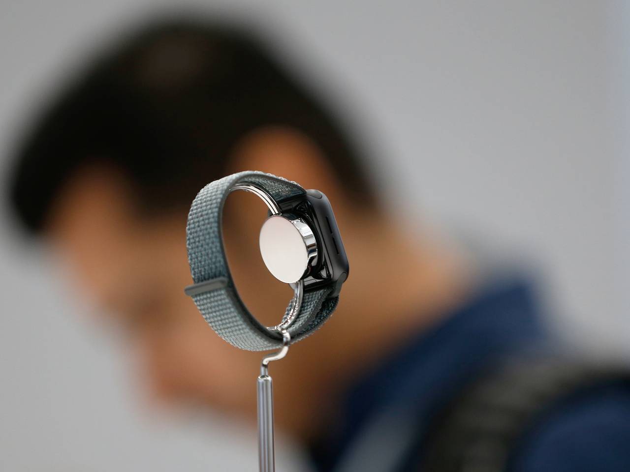 Россияне пожаловались на проблемы с кожей из-за новых часов Apple