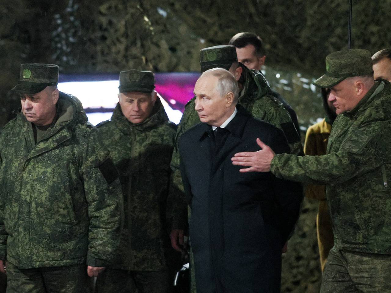 Путин дал оценку проходящим в регионе России военным учениям